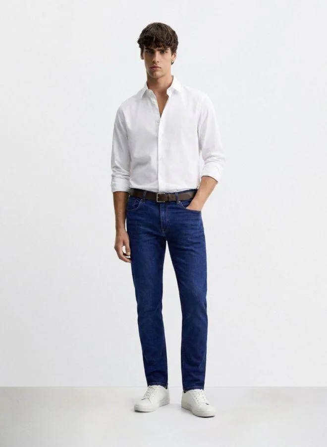 The Indian Garage Co  Men Slim Fit Solid Scoop Pocket Mid-Rise Jeans for Men | Best Price UAE